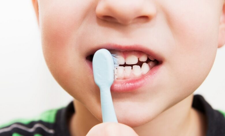 Supervised toothbrushing for children to prevent tooth decay 